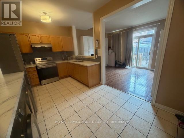 Main - 110 Pantomine Boulevard, Brampton, Ontario  L6Y 5P1 - Photo 9 - W12921320