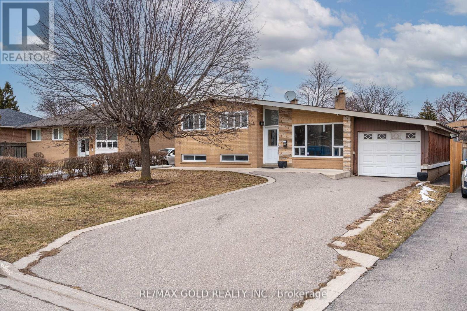 15 Athlone Avenue, Brampton, Ontario  L6T 2N5 - Photo 27 - W12921338