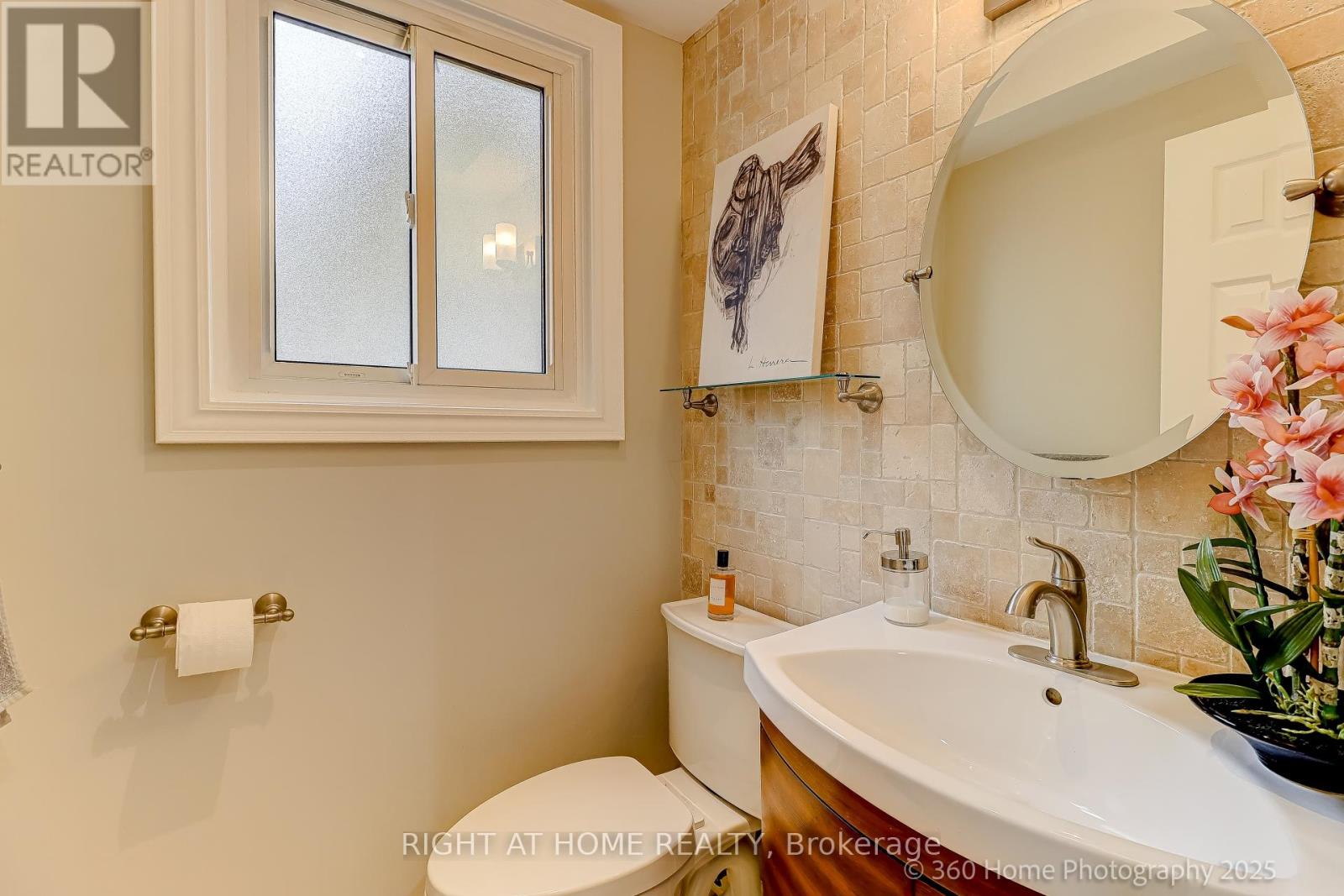 38 Culham Street, Oakville, Ontario  L6H 1G5 - Photo 15 - W12921352