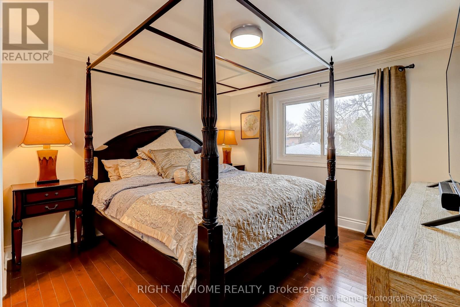 38 Culham Street, Oakville, Ontario  L6H 1G5 - Photo 17 - W12921352