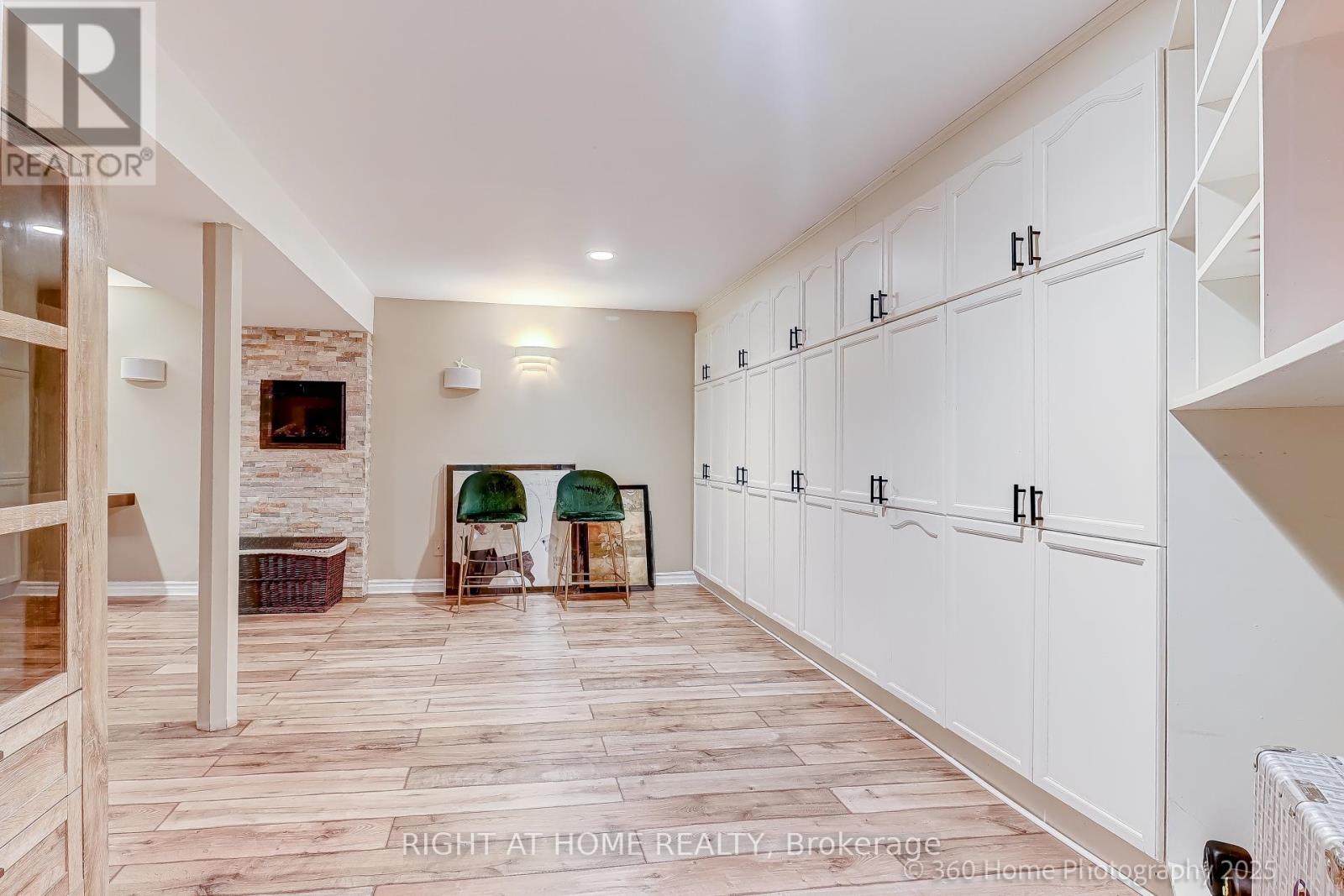 38 Culham Street, Oakville, Ontario  L6H 1G5 - Photo 22 - W12921352