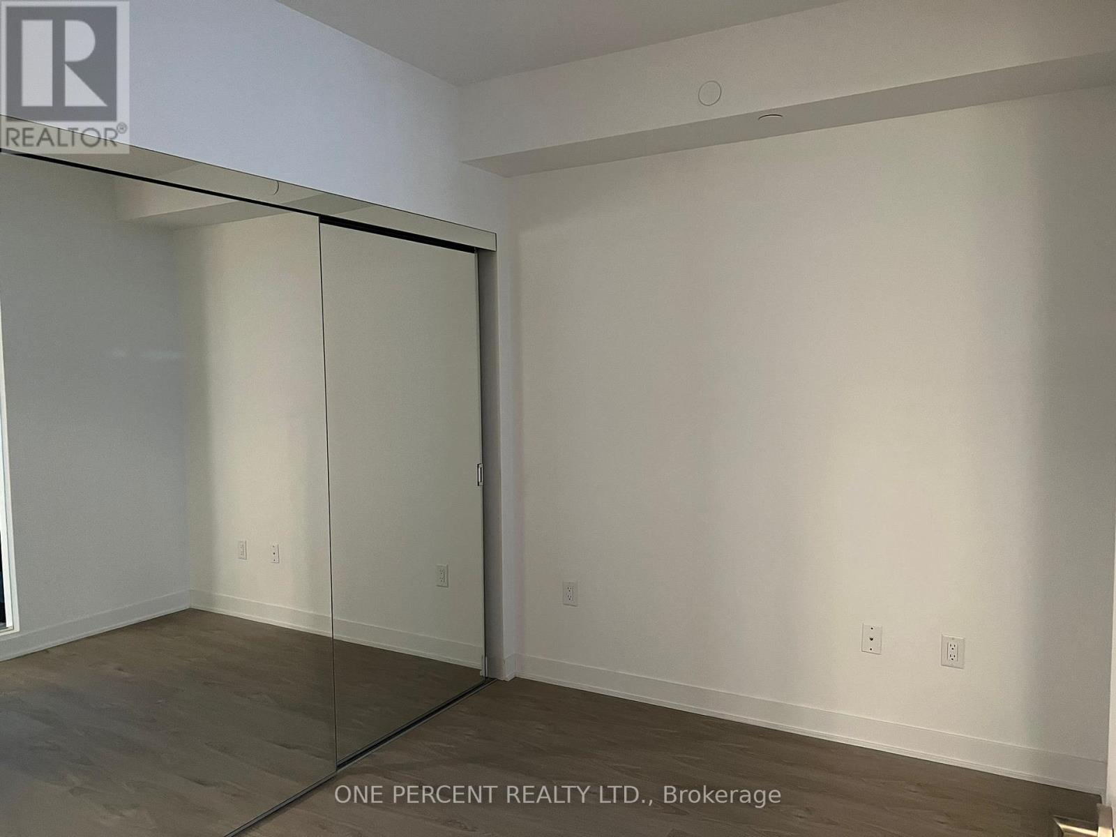 204 - 3900 Confederation Parkway, Mississauga, Ontario  L5B 0M3 - Photo 10 - W12921426