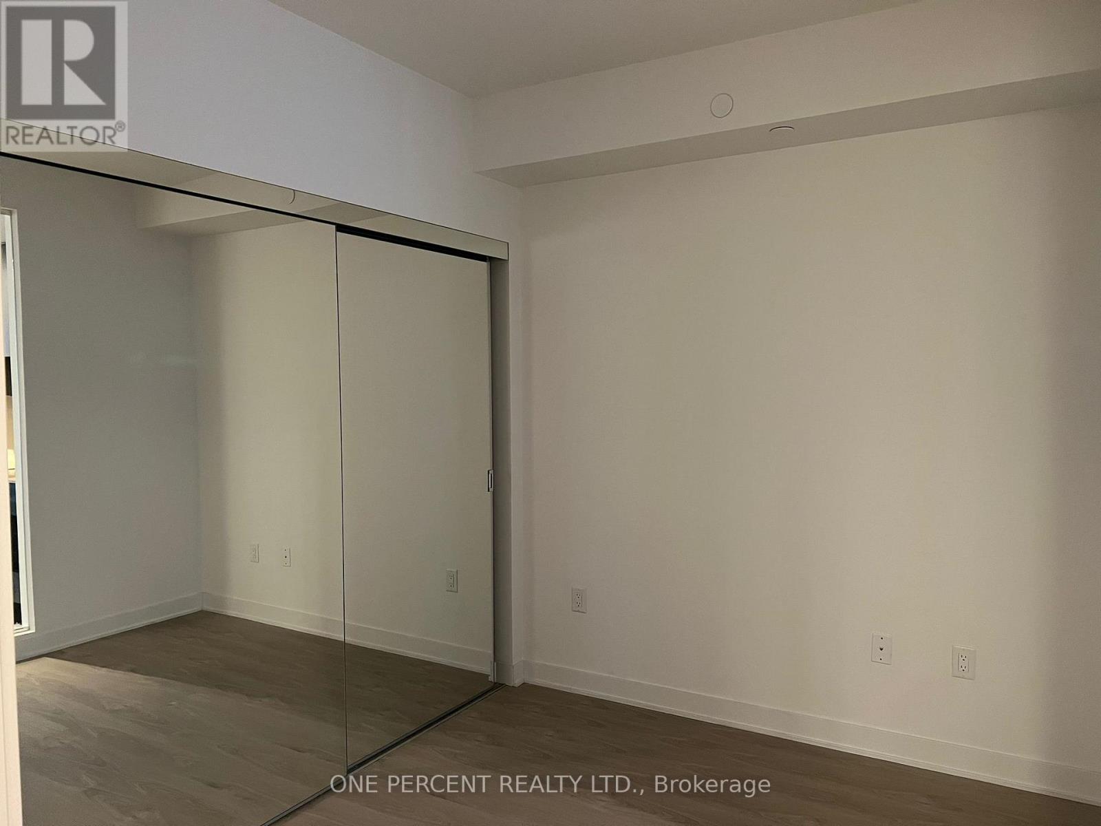 204 - 3900 Confederation Parkway, Mississauga, Ontario  L5B 0M3 - Photo 13 - W12921426