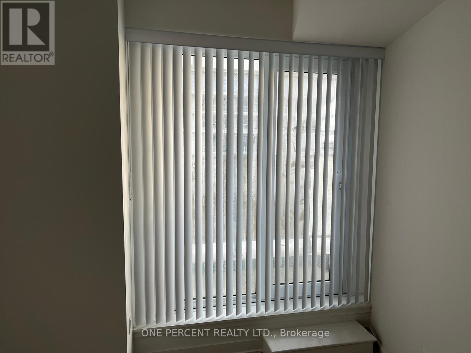 204 - 3900 Confederation Parkway, Mississauga, Ontario  L5B 0M3 - Photo 23 - W12921426