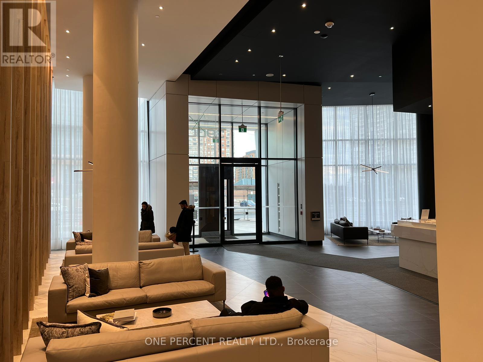 204 - 3900 Confederation Parkway, Mississauga, Ontario  L5B 0M3 - Photo 27 - W12921426