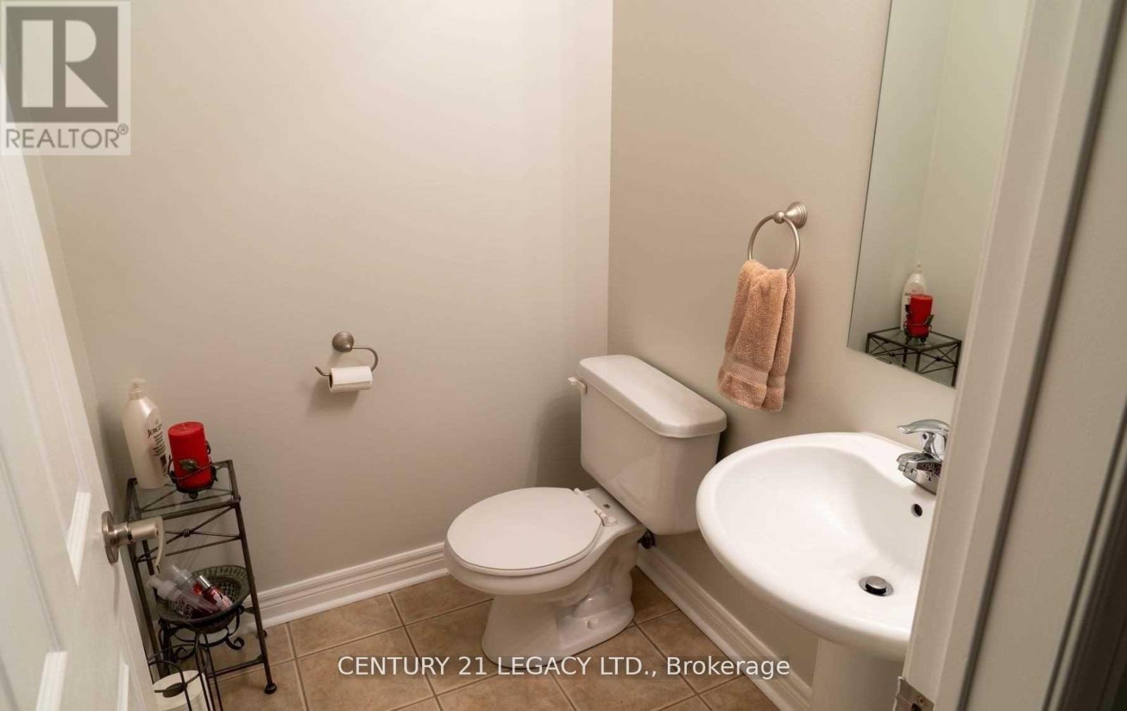 20 Trailside Walk, Brampton, Ontario  L6S 6J1 - Photo 4 - W12921478