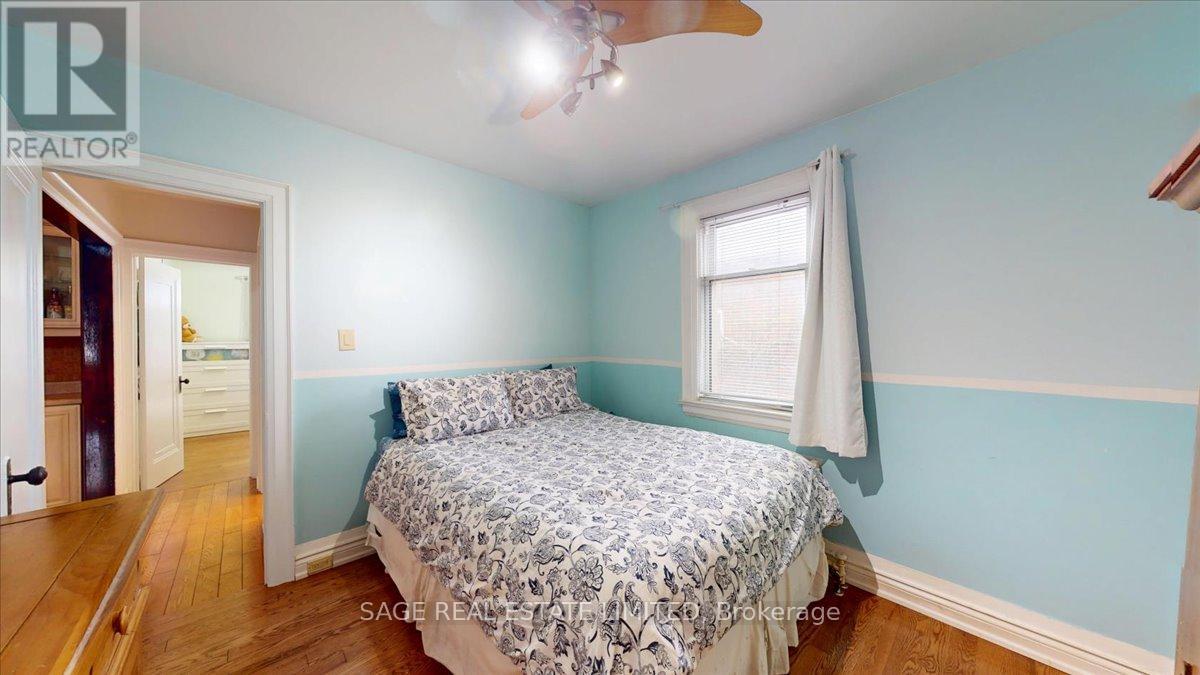 40 William Street, Toronto, Ontario  M9N 2G7 - Photo 23 - W12921480