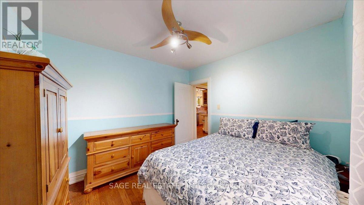 40 William Street, Toronto, Ontario  M9N 2G7 - Photo 25 - W12921480