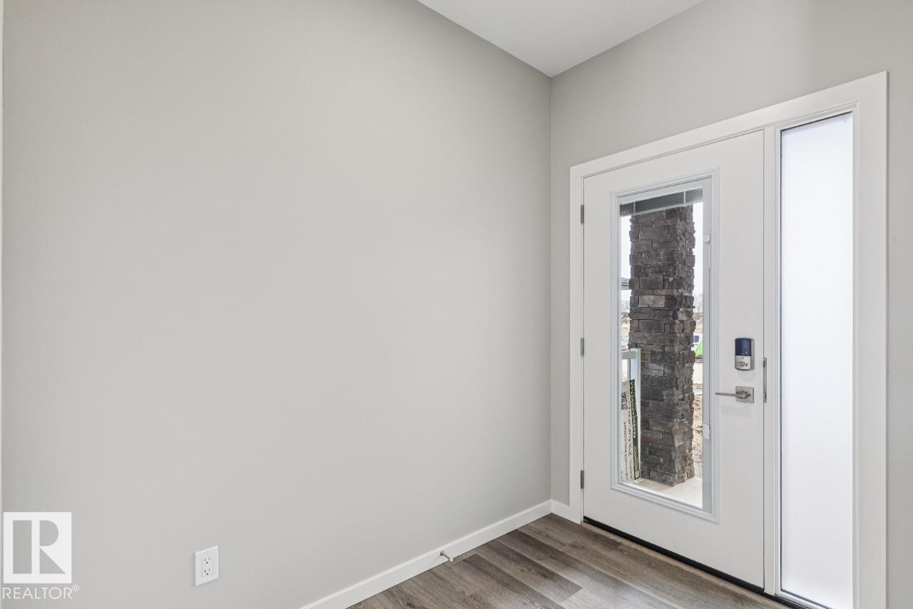 2334 Egret Wy Nw, Edmonton, Alberta T6M 3G8 - Photo 3 - E4477439