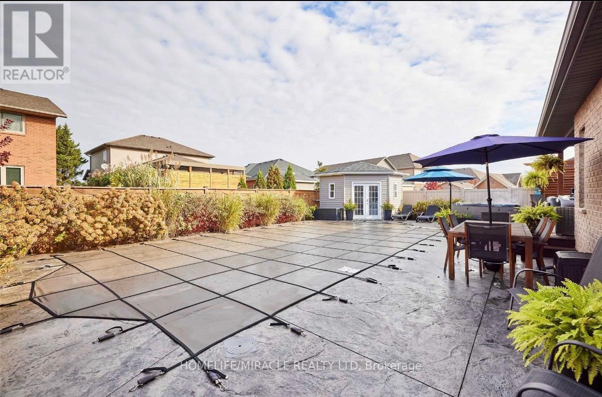 100 Creekside Drive, Welland, Ontario  L3C 0B4 - Photo 31 - X12921268