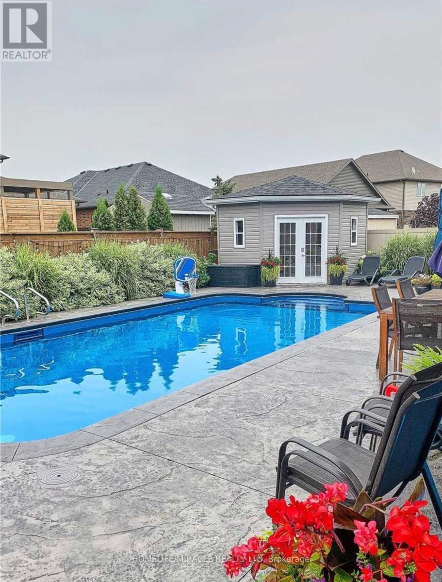 100 Creekside Drive, Welland, Ontario  L3C 0B4 - Photo 33 - X12921268