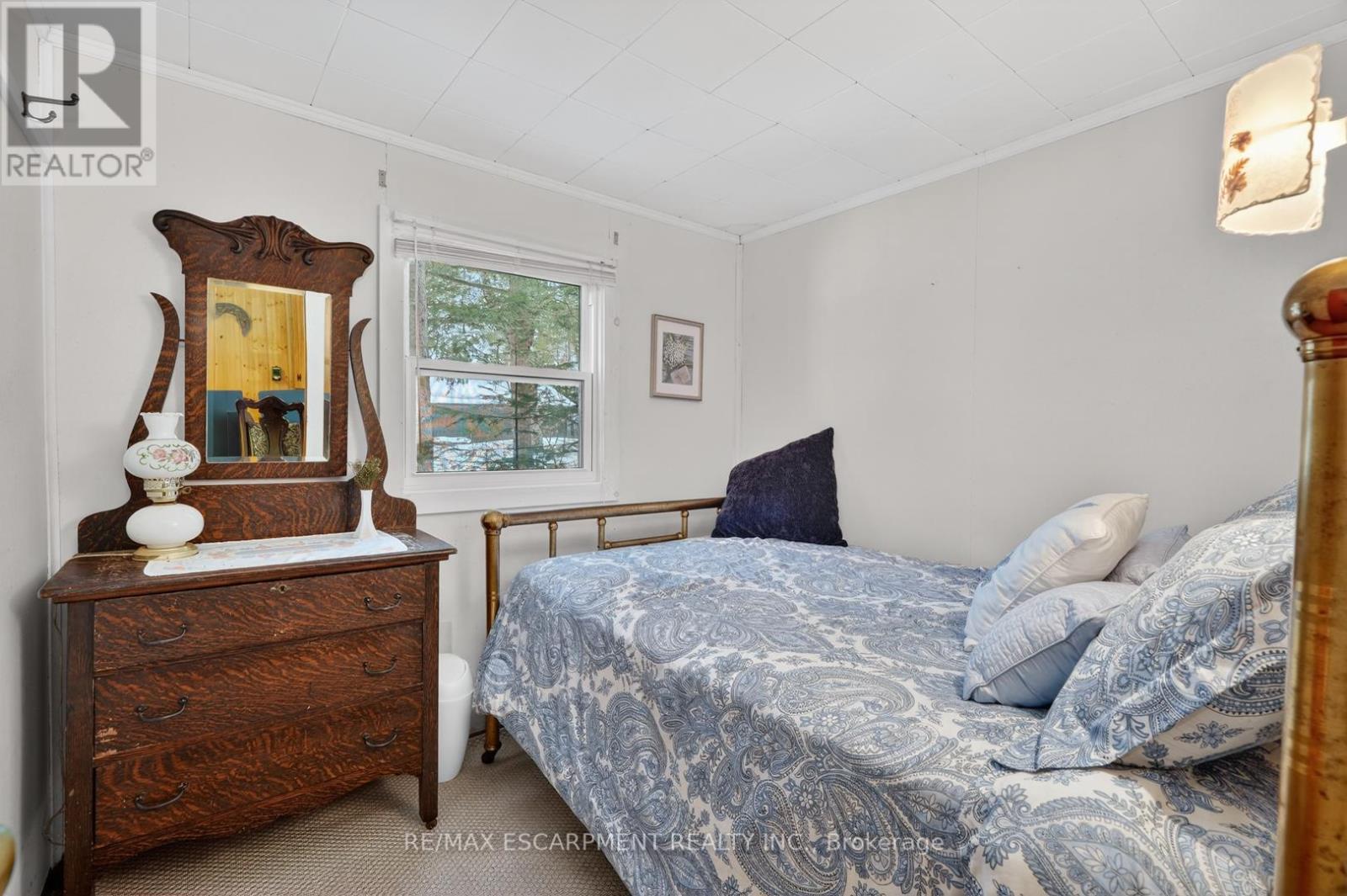 1257 Paint Lake Road, Lake Of Bays, Ontario  P0A 1E0 - Photo 13 - X12921312