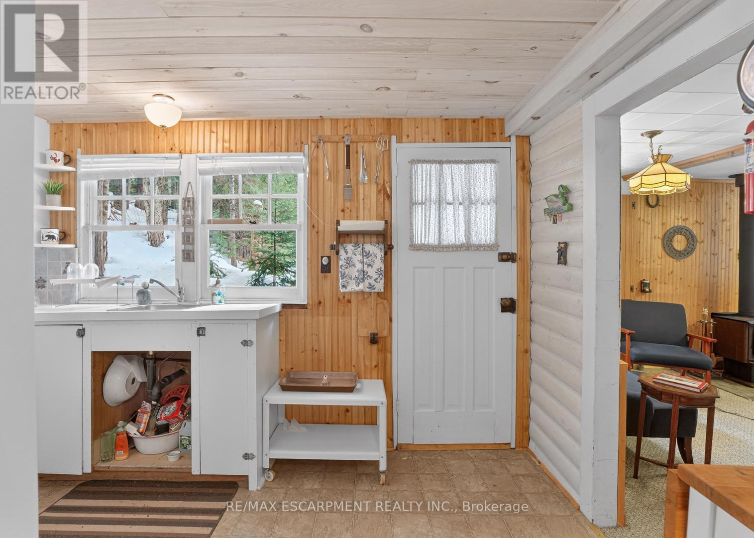 1257 Paint Lake Road, Lake Of Bays, Ontario  P0A 1E0 - Photo 17 - X12921312