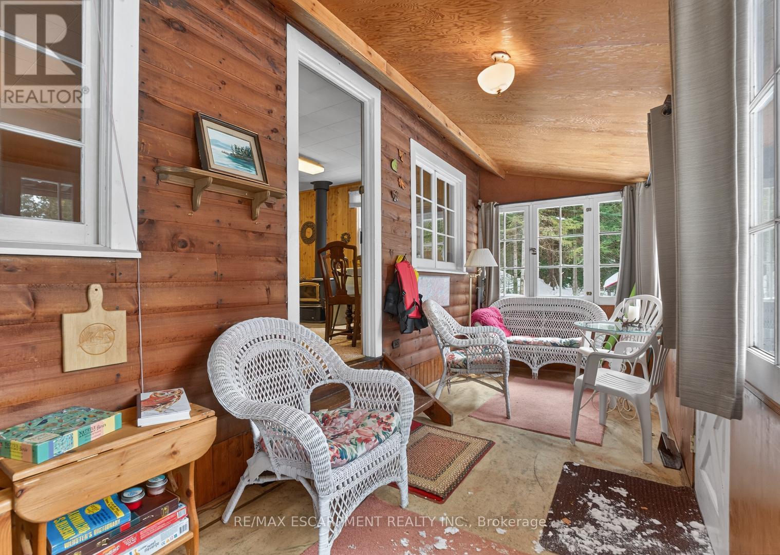 1257 Paint Lake Road, Lake Of Bays, Ontario  P0A 1E0 - Photo 6 - X12921312