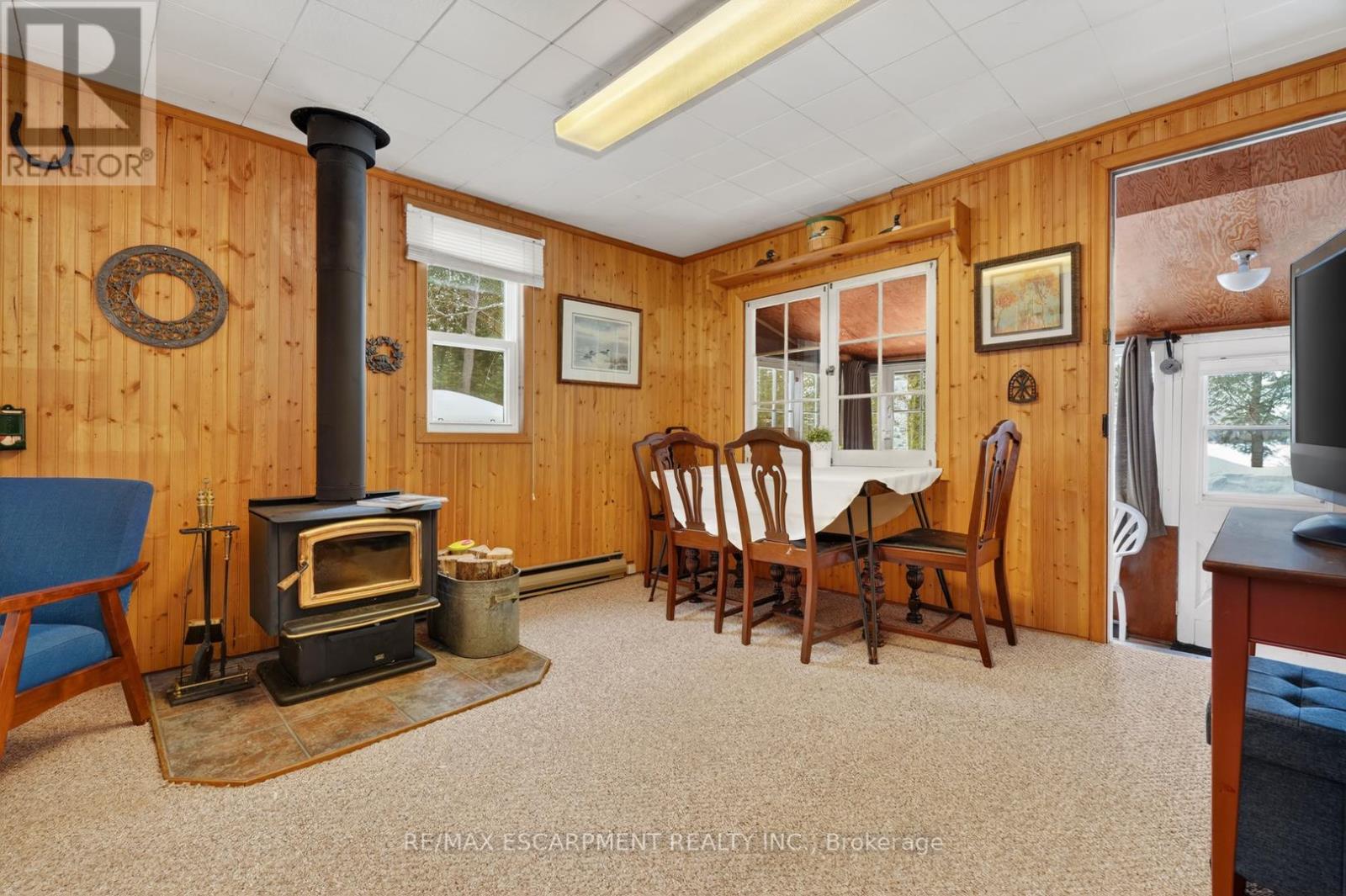 1257 Paint Lake Road, Lake Of Bays, Ontario  P0A 1E0 - Photo 8 - X12921312