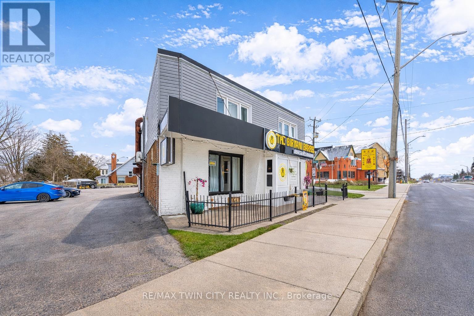 1472 King Street E, Kitchener, Ontario  N2G 2N7 - Photo 2 - X12921314