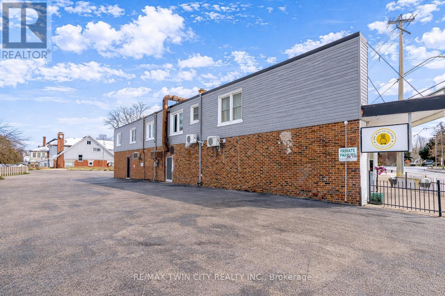 1472 King Street E, Kitchener, Ontario  N2G 2N7 - Photo 23 - X12921314