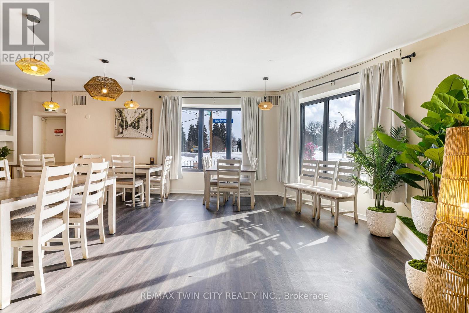 1472 King Street E, Kitchener, Ontario  N2G 2N7 - Photo 4 - X12921314