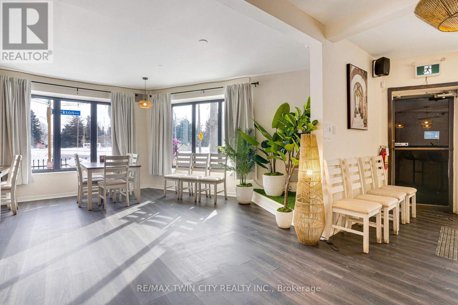 1472 King Street E, Kitchener, Ontario  N2G 2N7 - Photo 8 - X12921314