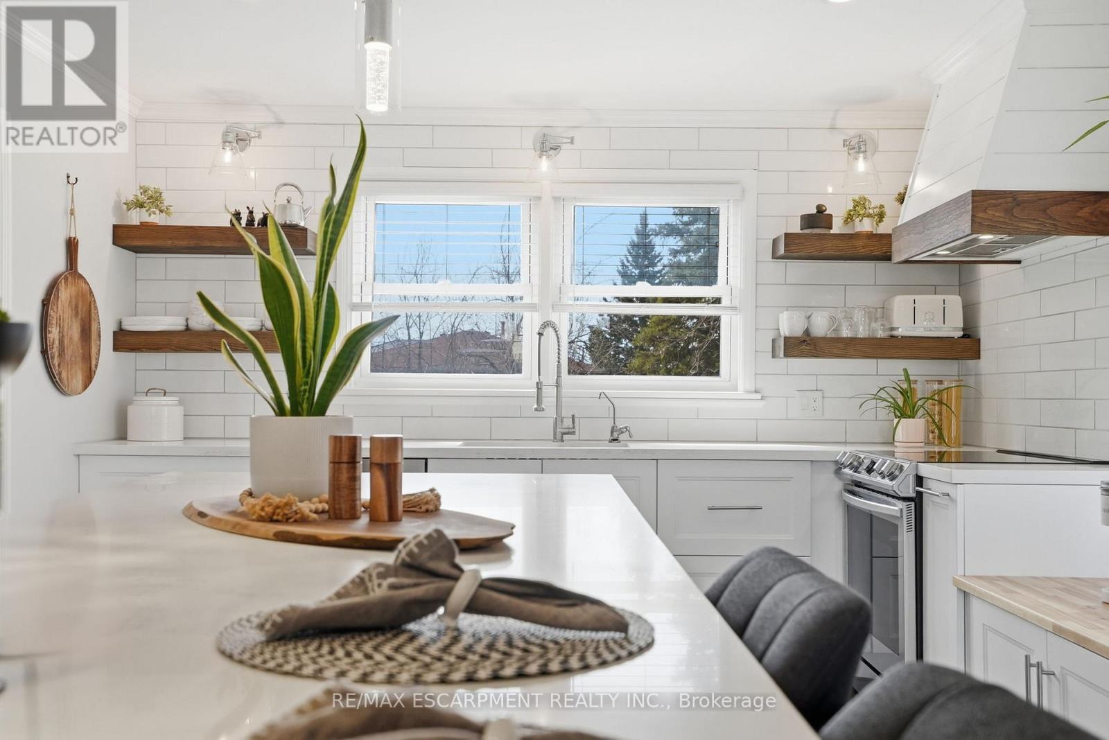 106 Laurel Street, Waterloo, Ontario  N3H 3Y4 - Photo 18 - X12921368