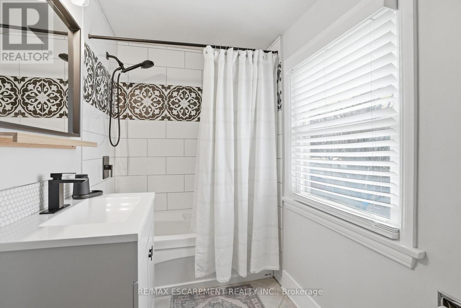 106 Laurel Street, Waterloo, Ontario  N3H 3Y4 - Photo 28 - X12921368