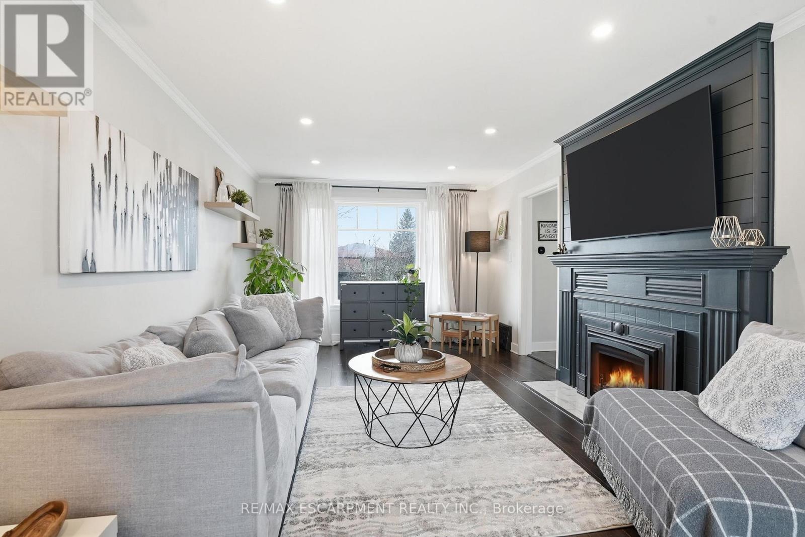 106 Laurel Street, Waterloo, Ontario  N3H 3Y4 - Photo 8 - X12921368