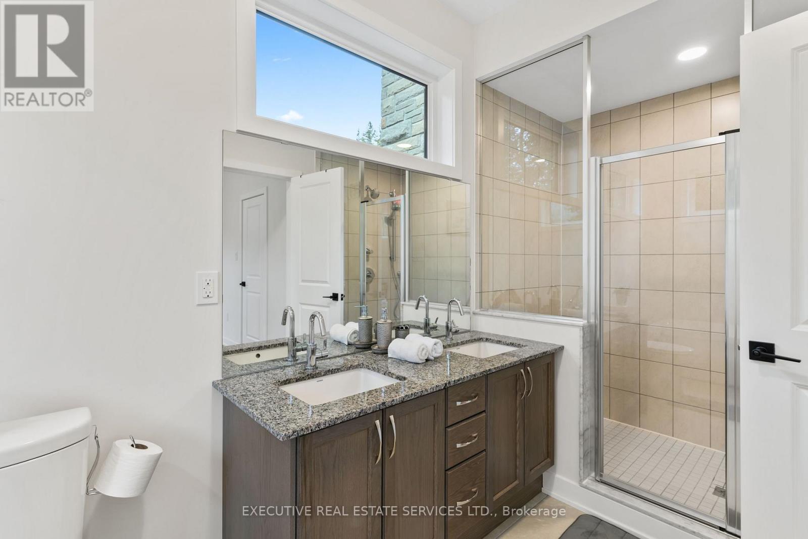 1049 Greensview Drive, Lake Of Bays, Ontario  P1H 0K1 - Photo 37 - X12921398