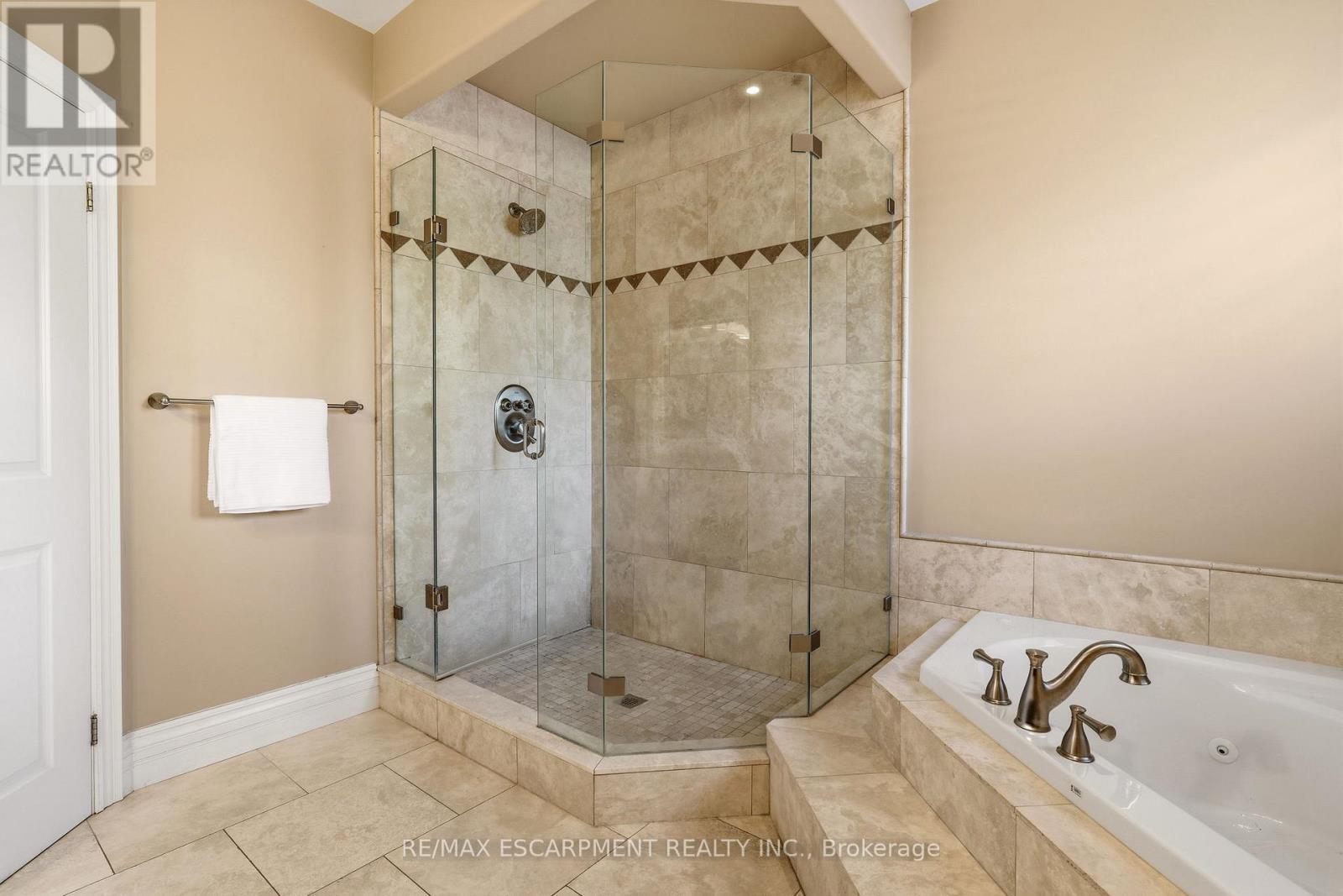 1318 Concession 6, Hamilton, Ontario  L8B 1N1 - Photo 10 - X12921450