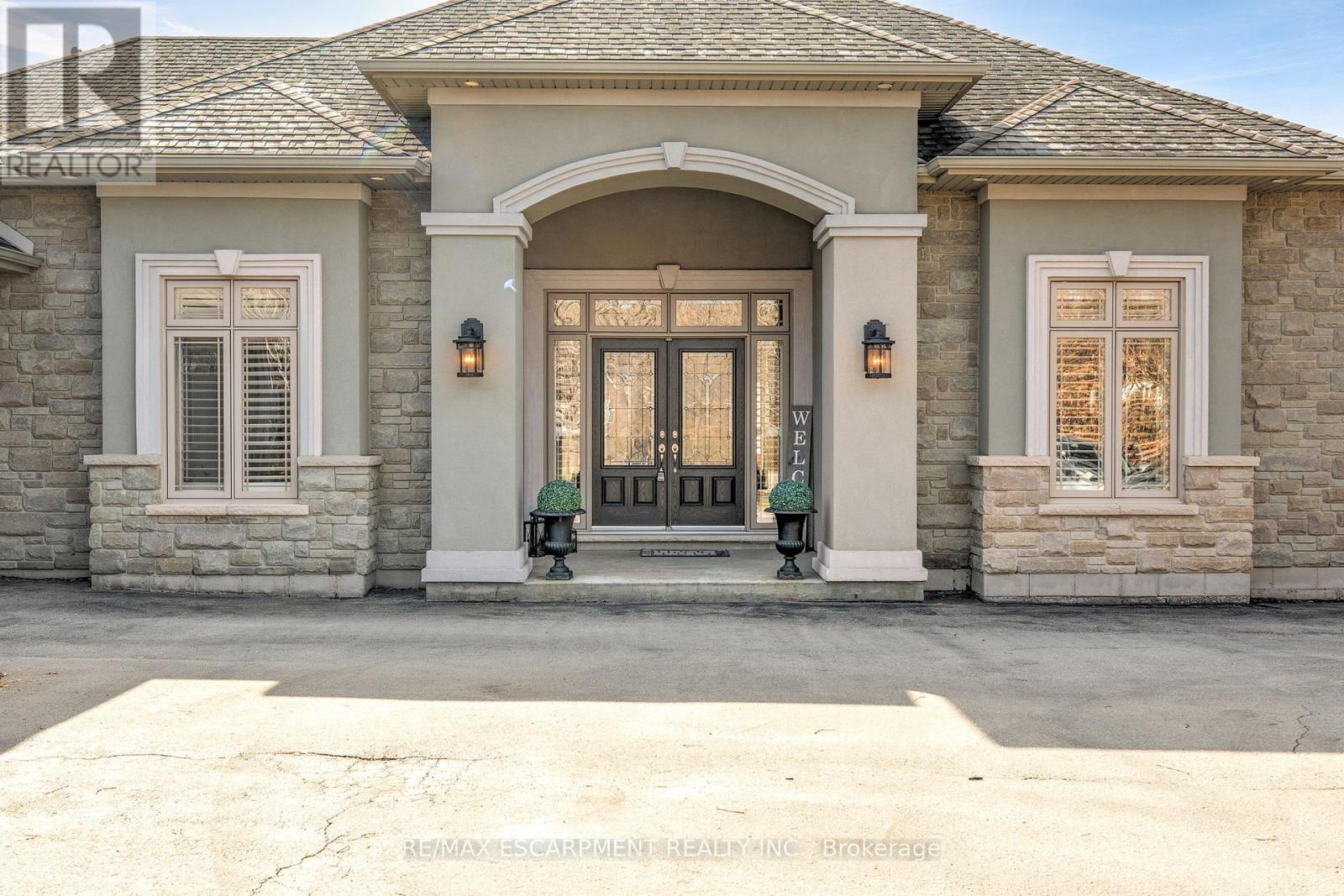 1318 Concession 6, Hamilton, Ontario  L8B 1N1 - Photo 3 - X12921450