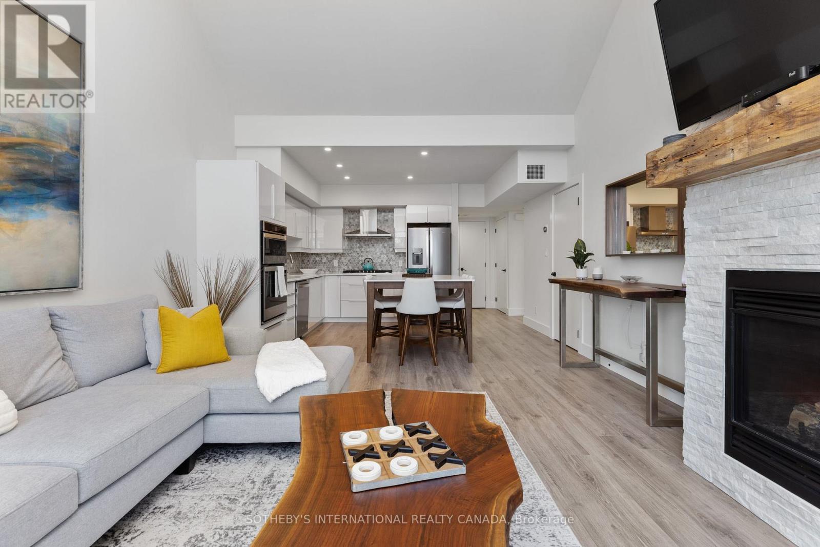 302 - 3 Tree Tops Lane, Huntsville, Ontario  P1H 1A9 - Photo 10 - X12921476