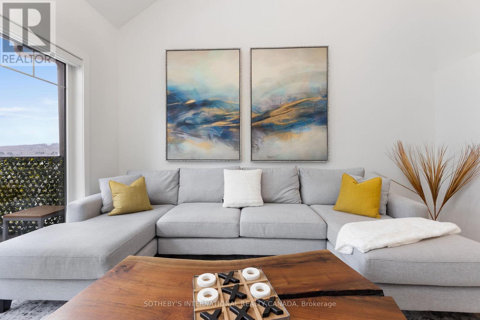 302 - 3 Tree Tops Lane, Huntsville, Ontario  P1H 1A9 - Photo 3 - X12921476