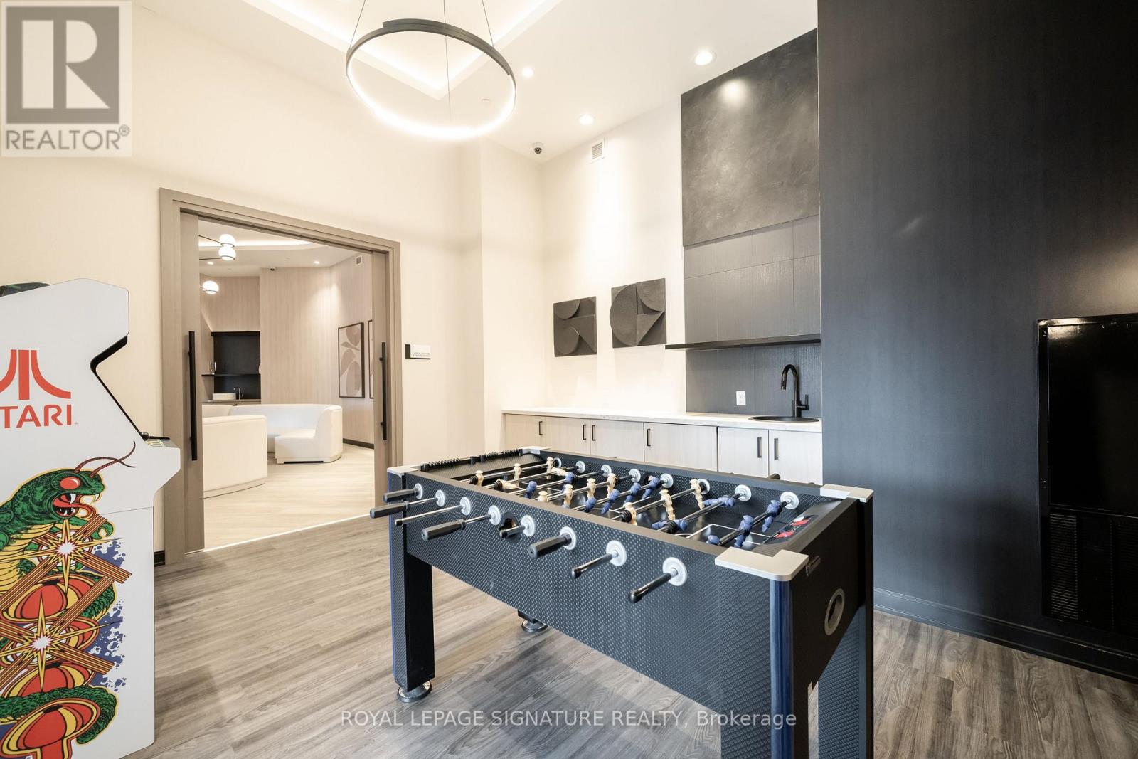 2304b - 8020 Derry Road, Milton, Ontario  L9T 2N2 - Photo 31 - W12911082