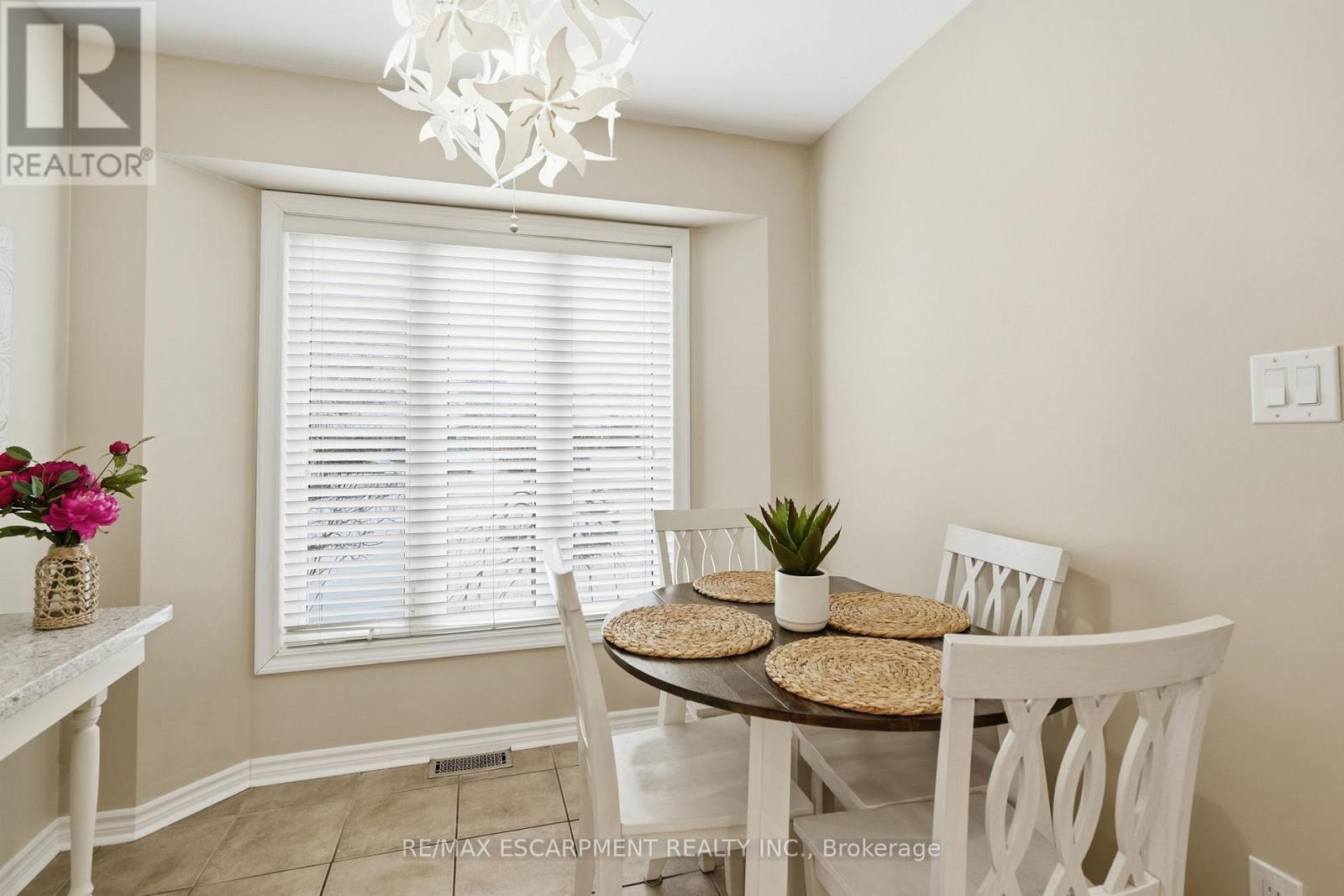 24 Braeheid Avenue, Hamilton, Ontario  L8B 0C5 - Photo 7 - X12785092