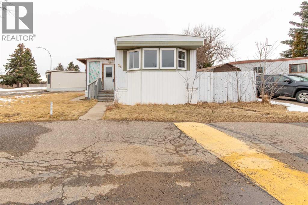 28, 2300 13 Street N, Lethbridge, Alberta  T1H 4E8 - Photo 4 - A2291948