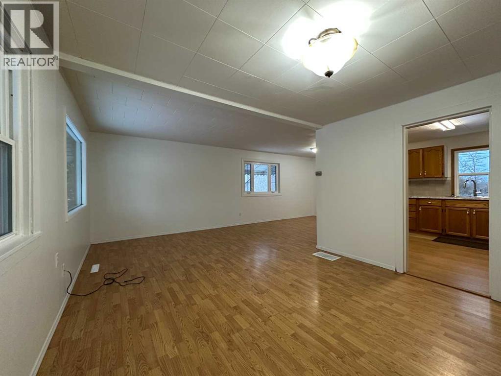 4508 42 Avenue, Ponoka, Alberta  T4J 1B7 - Photo 6 - A2275258