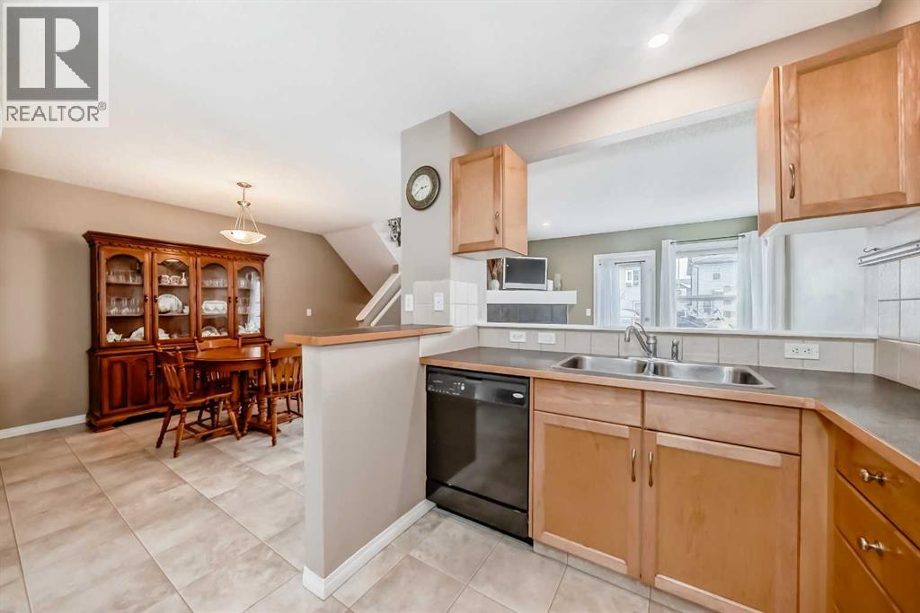 137 Luxstone Way Sw, Airdrie, Alberta  T4B 3C2 - Photo 7 - A2291914