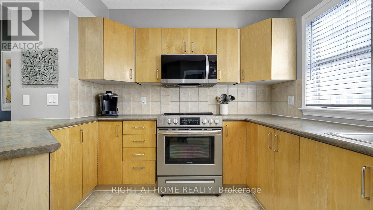 3 - 825 Grenon Avenue, Ottawa, Ontario  K2B 6G1 - Photo 17 - X12921522