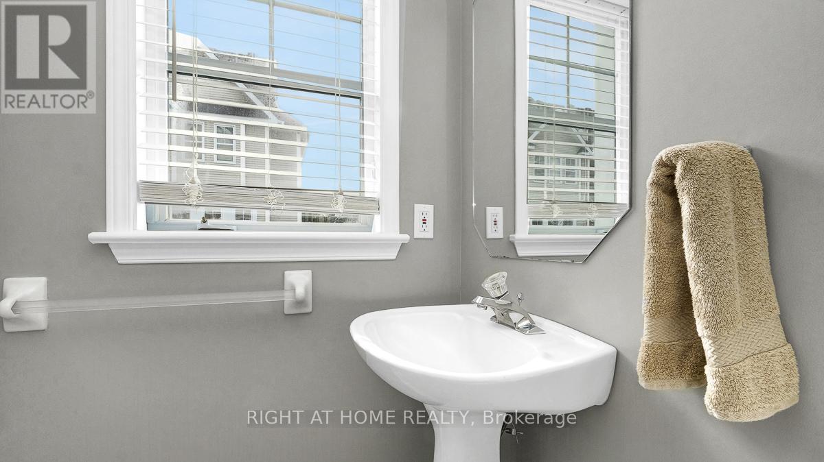 3 - 825 Grenon Avenue, Ottawa, Ontario  K2B 6G1 - Photo 21 - X12921522