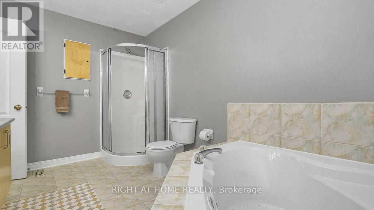 3 - 825 Grenon Avenue, Ottawa, Ontario  K2B 6G1 - Photo 27 - X12921522