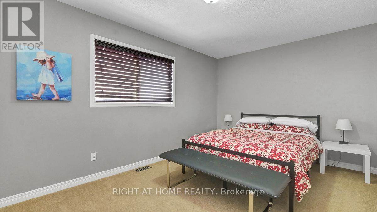 3 - 825 Grenon Avenue, Ottawa, Ontario  K2B 6G1 - Photo 29 - X12921522