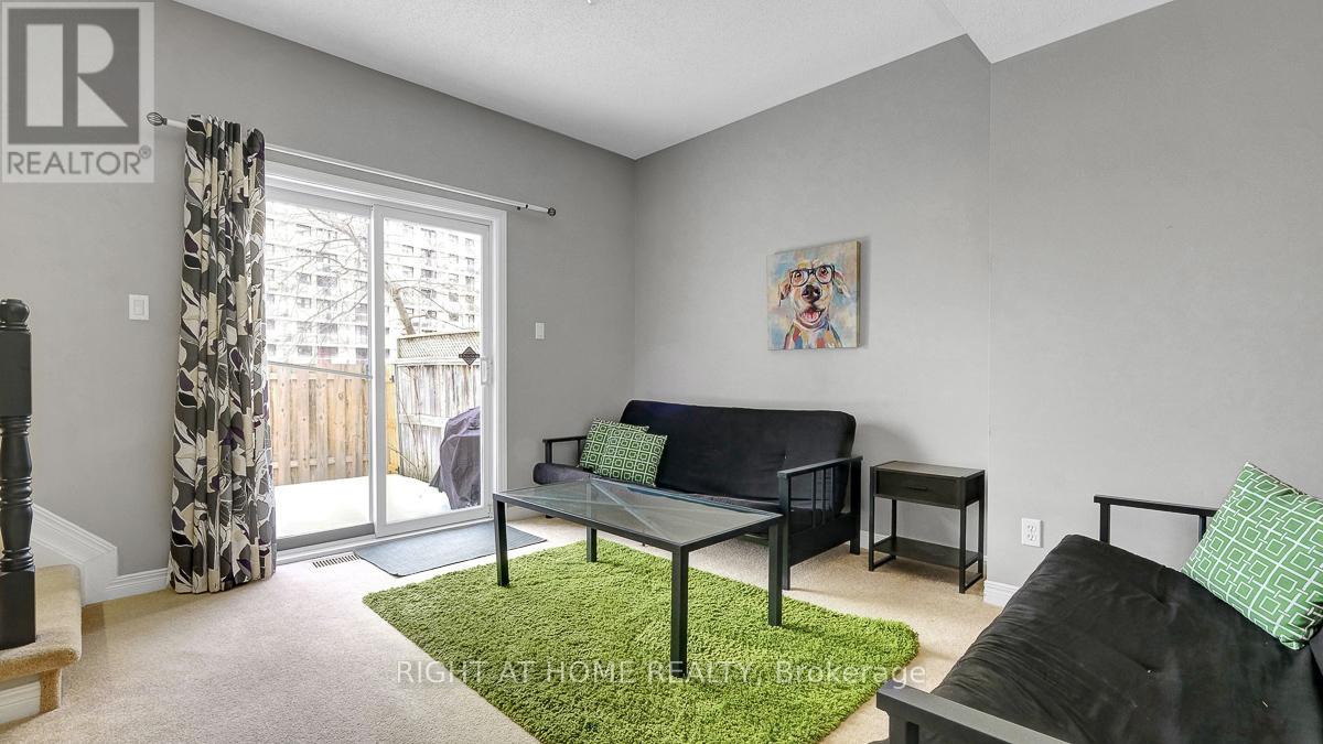 3 - 825 Grenon Avenue, Ottawa, Ontario  K2B 6G1 - Photo 32 - X12921522
