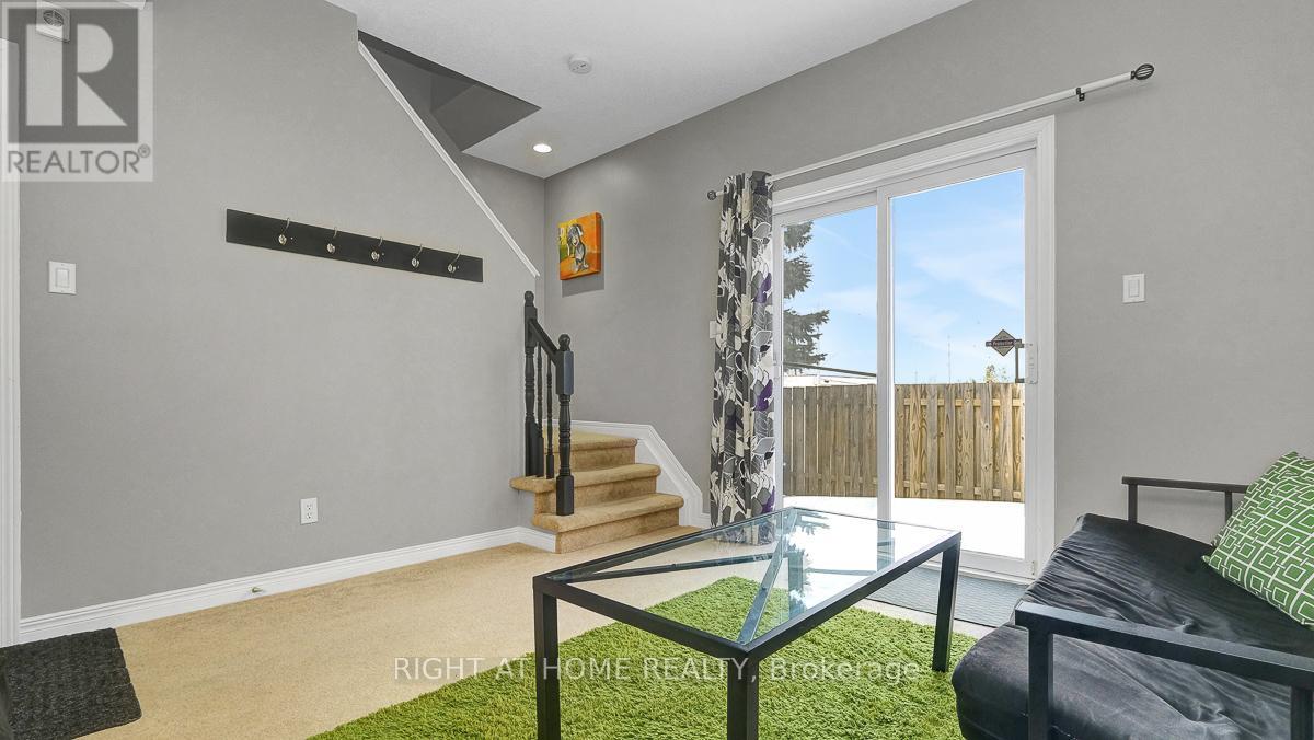 3 - 825 Grenon Avenue, Ottawa, Ontario  K2B 6G1 - Photo 33 - X12921522