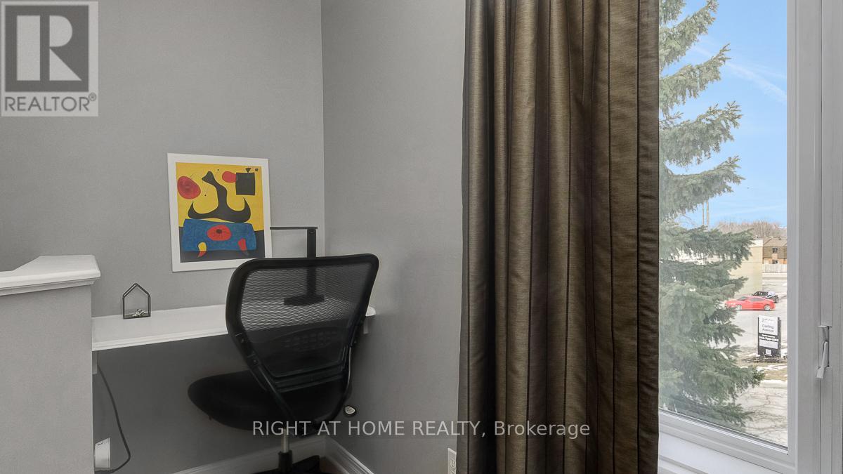 3 - 825 Grenon Avenue, Ottawa, Ontario  K2B 6G1 - Photo 9 - X12921522