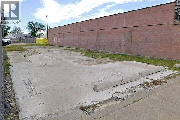 135 49th Avenue W, Claresholm, Alberta  T0L 0T0 - Photo 2 - A2136489