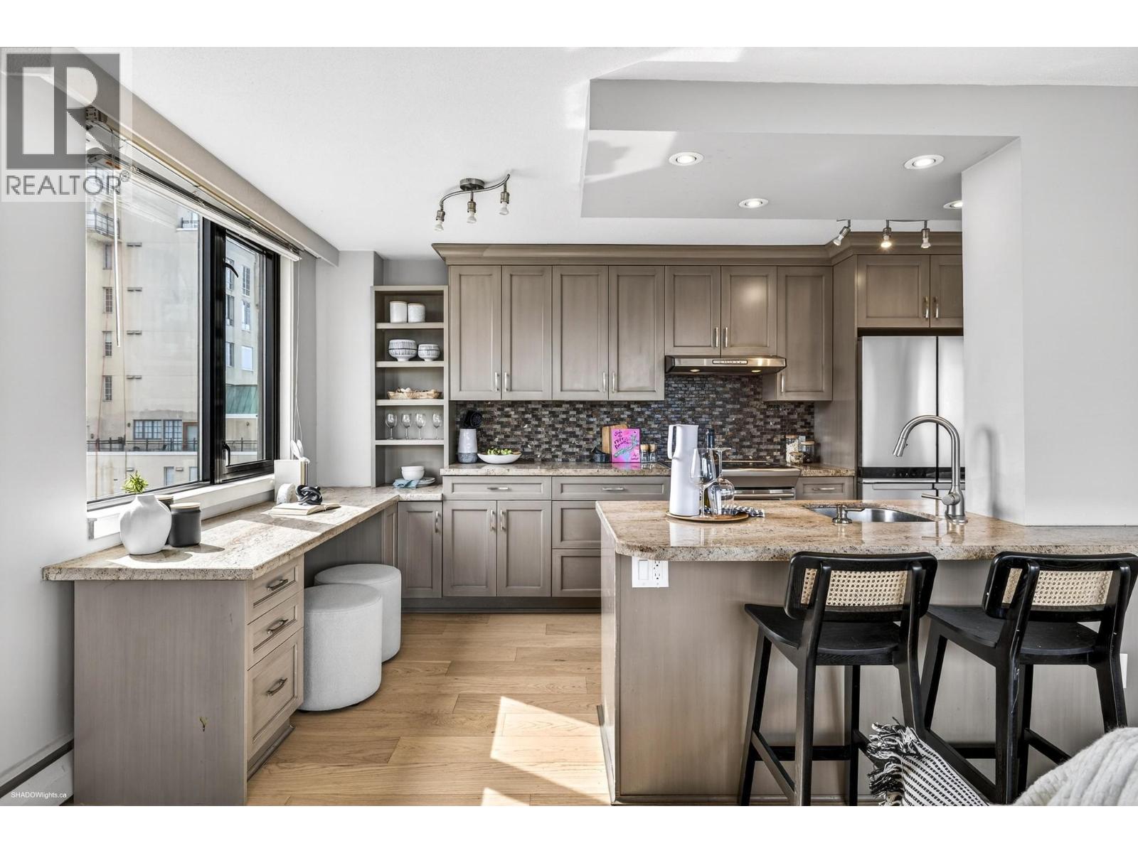 1404 1330 Harwood Street, Vancouver, British Columbia  V6E 1S8 - Photo 2 - R3103653