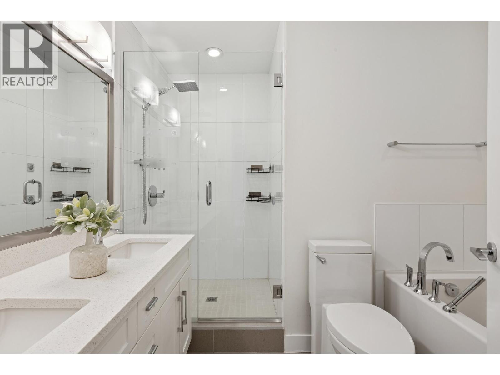 205 E 18th Street, North Vancouver, British Columbia V7L 2X7 - Photo 22 - R3103696