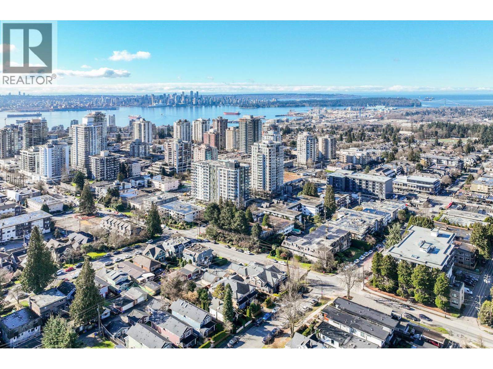 205 E 18th Street, North Vancouver, British Columbia V7L 2X7 - Photo 39 - R3103696