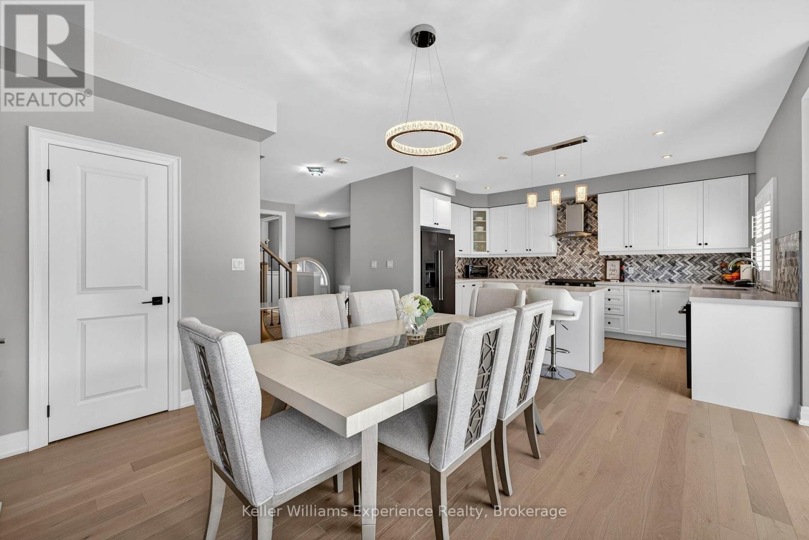 192 Muirfield Drive, Barrie, Ontario  L4N 6K7 - Photo 10 - S12921532