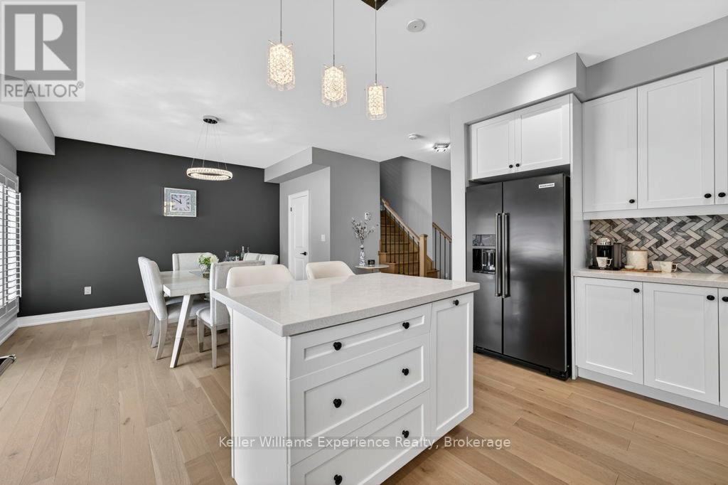 192 Muirfield Drive, Barrie, Ontario  L4N 6K7 - Photo 6 - S12921532