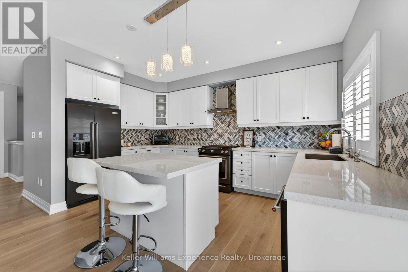 192 Muirfield Drive, Barrie, Ontario  L4N 6K7 - Photo 7 - S12921532